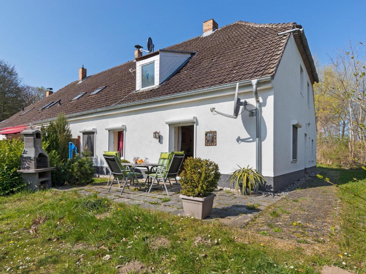 Elegant Apartment With Garden In Gingst Eksteriør billede