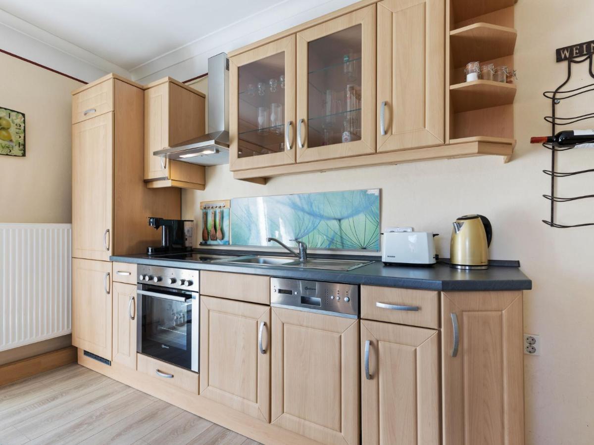 Elegant Apartment With Garden In Gingst Værelse billede